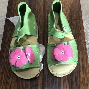 Bear Feet Leather Sandals Size 13